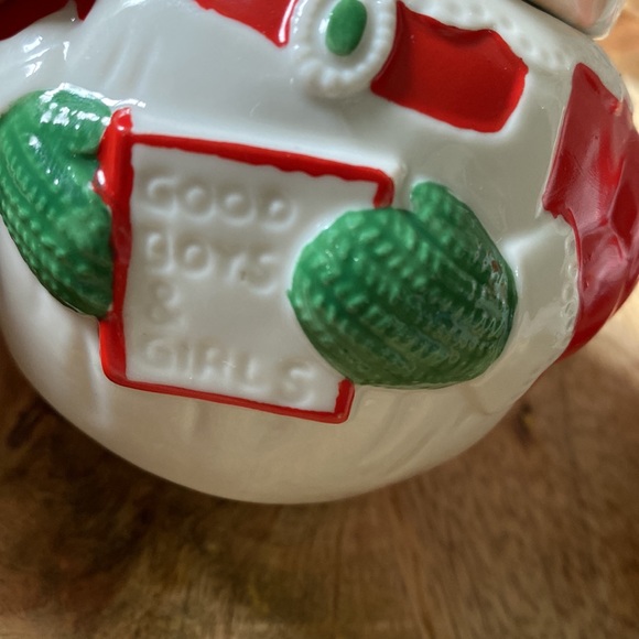 VINTAGE AVON 1983 MR & MRS CLAUSE SUGAR & CREAMER SET EUC - Picture 7 of 14